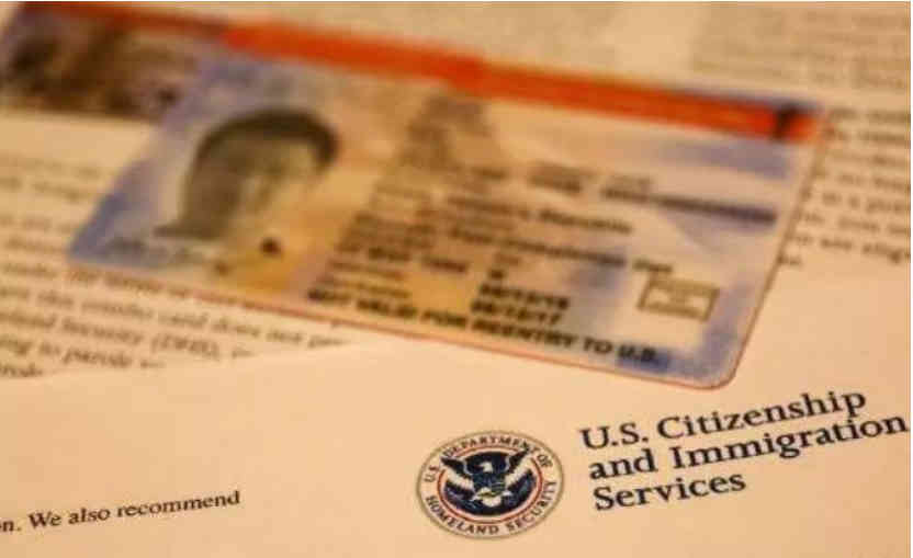 看特朗普怎么说?大骂链式移民是坏人,却公开给家人开后门