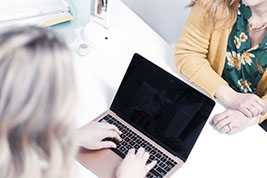 中新签证互免9日零时生效！山东首班新加坡航线入境落地青岛